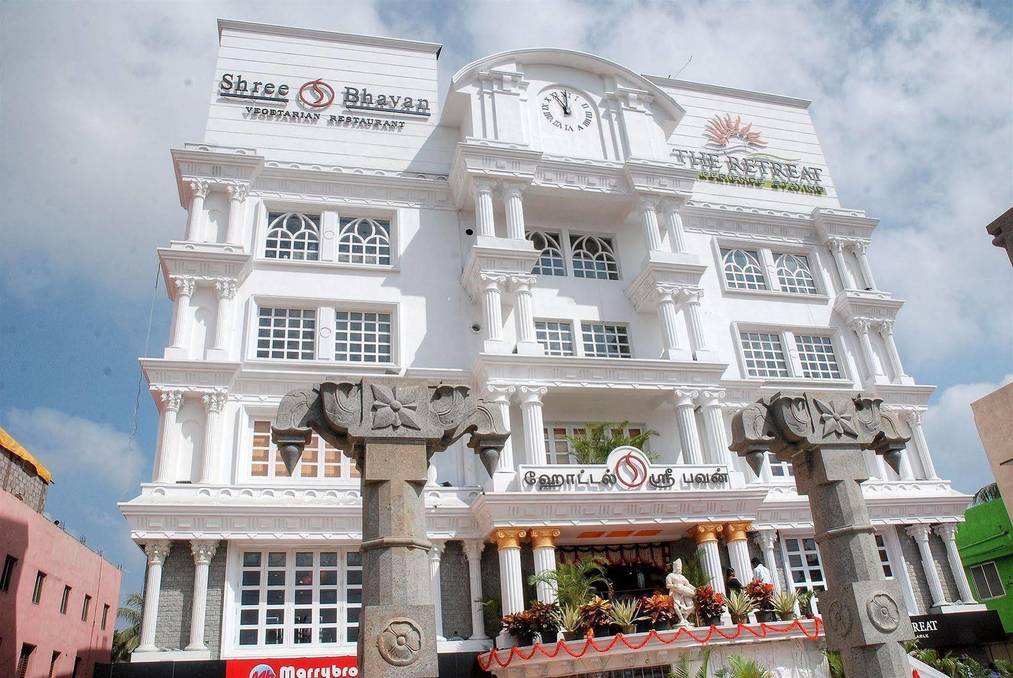 The Retreat Hotel Guduvancheri Bagian luar foto